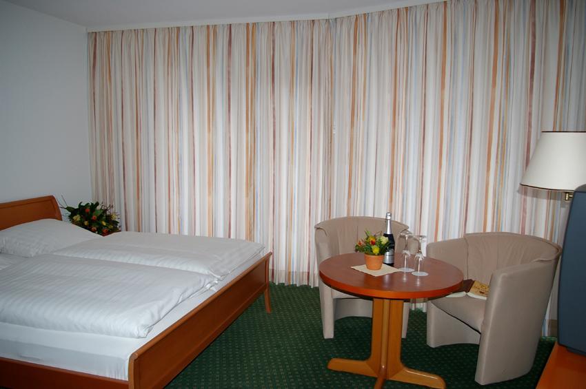 Hotel Haus Deutsch Krone Бад-Эссен Экстерьер фото